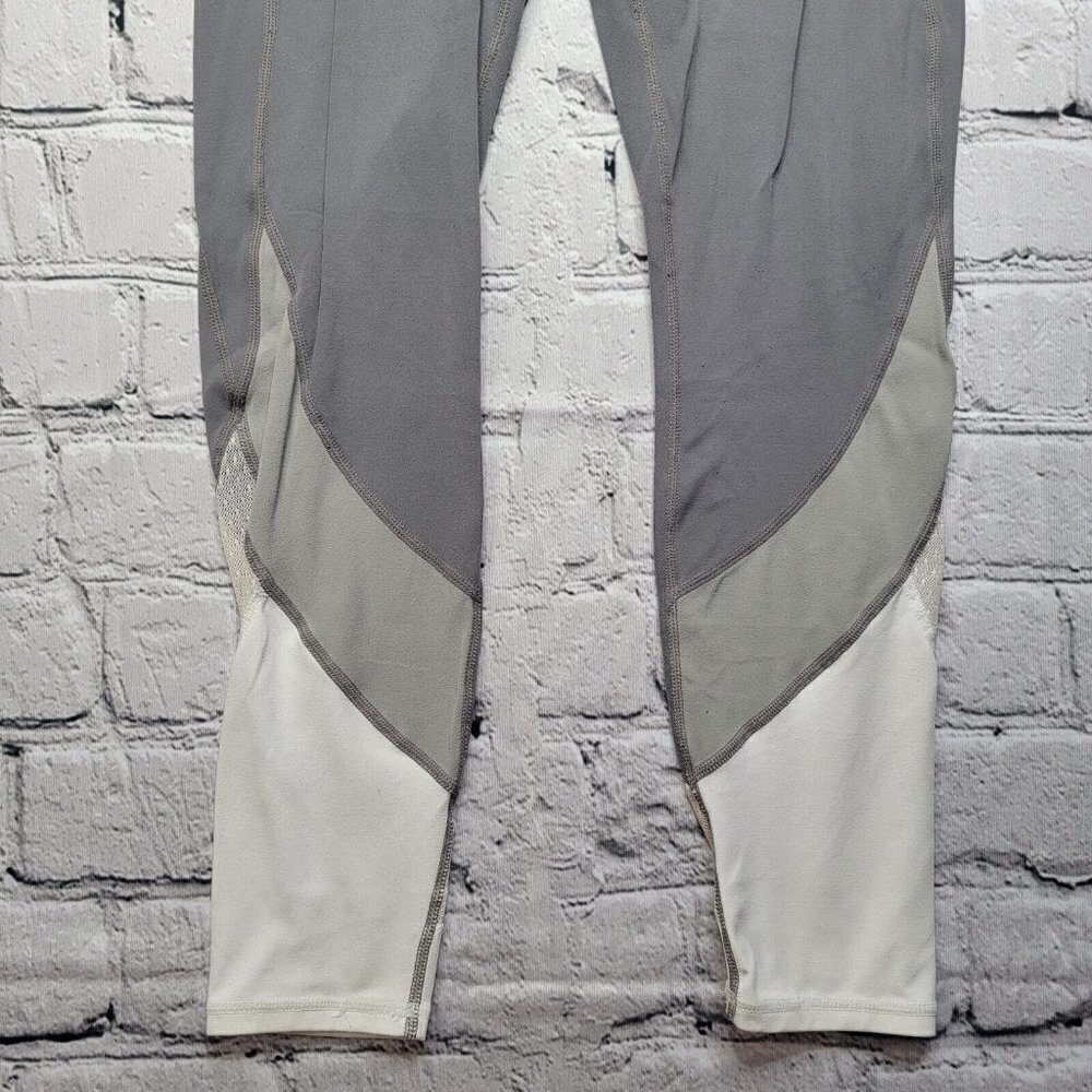 Athleta Colorblock Salutation Tight 7/8 Leggings Mid-Rise Gray Size S - Picture 4 of 15